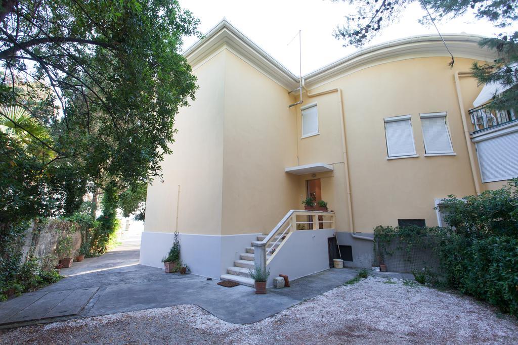 Apartment Ira Zára Szoba fotó